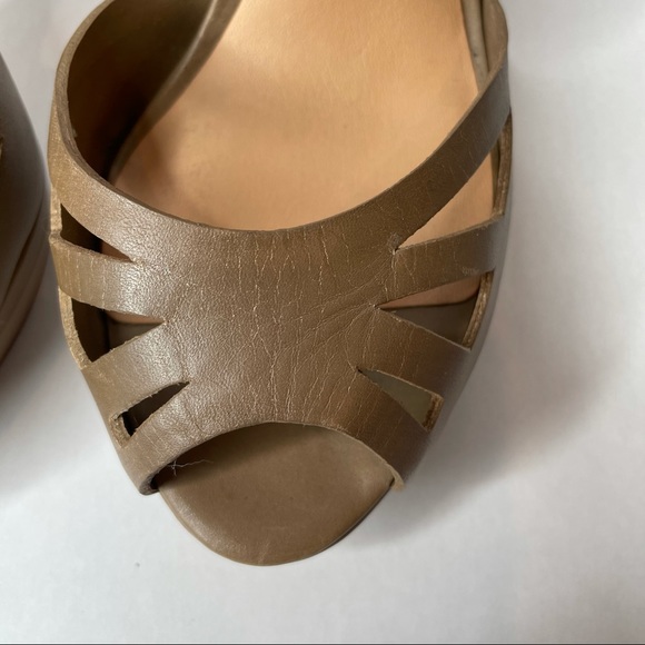 L.A.M.B. Leather Platform Peep-Toe Laser Cutout Heel - Picture 2 of 14